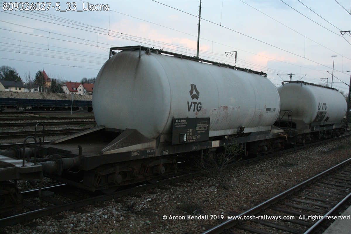 809326027-5_33_Uacns.JPG